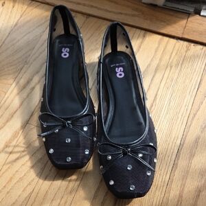 SO Women's Black Studded Flats